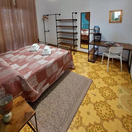 La Pintadera Sarda Apartman Carbonia Kültér fotó
